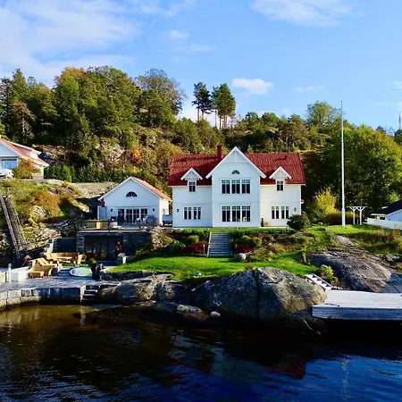 Leilighet Ved Sjoen I Idylliske Risor Exterior photo